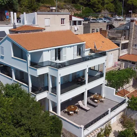 아파트 Double Tomas